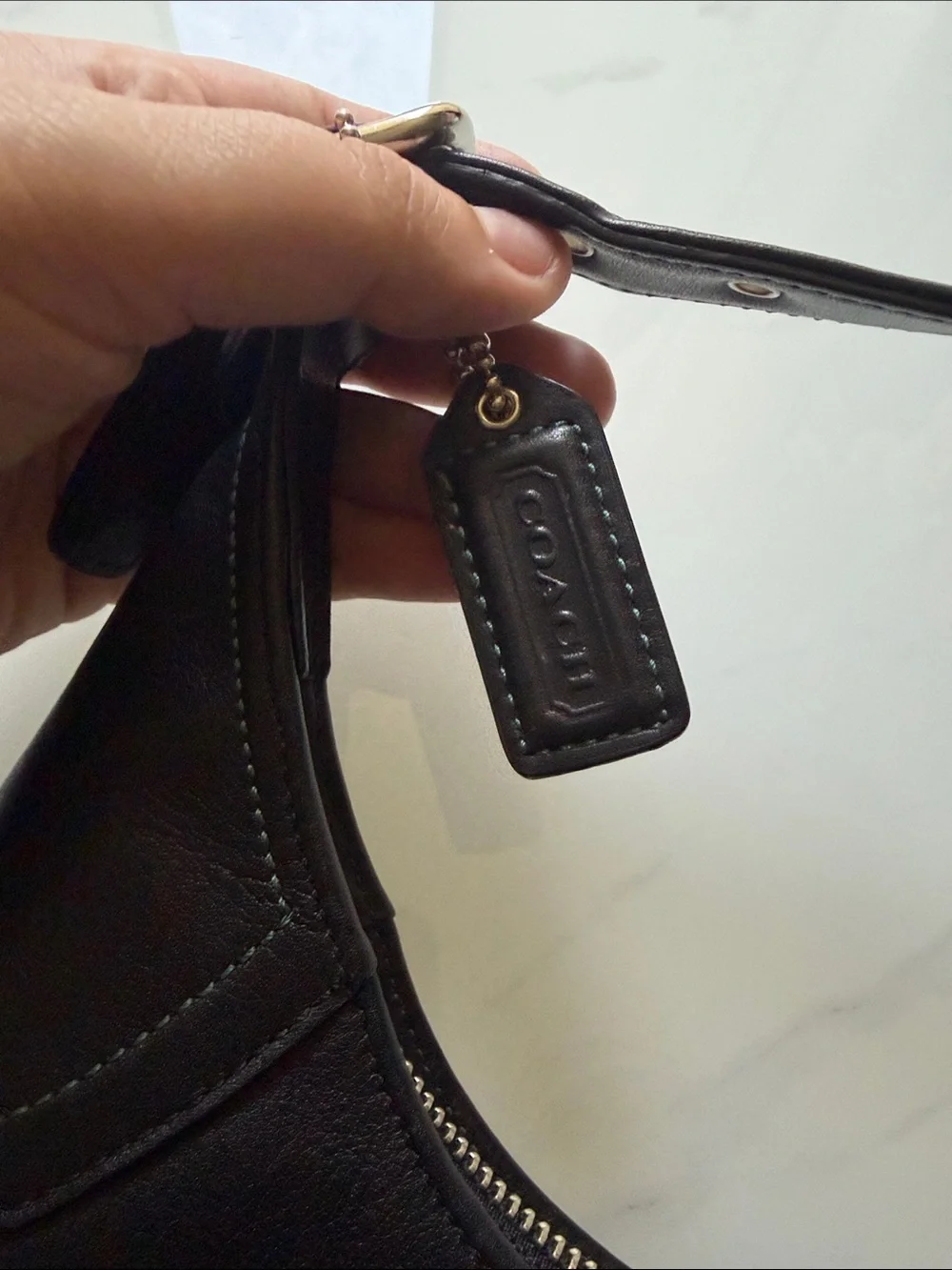 Coach Black Leather Shoulder Bag with Brass Hardware 2005 Hamilton - Picture 7 of 9